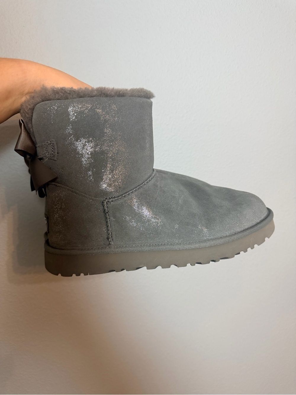 UGG Womens Mini Bailey Bow II Shimmer Boots Size 9 Gray